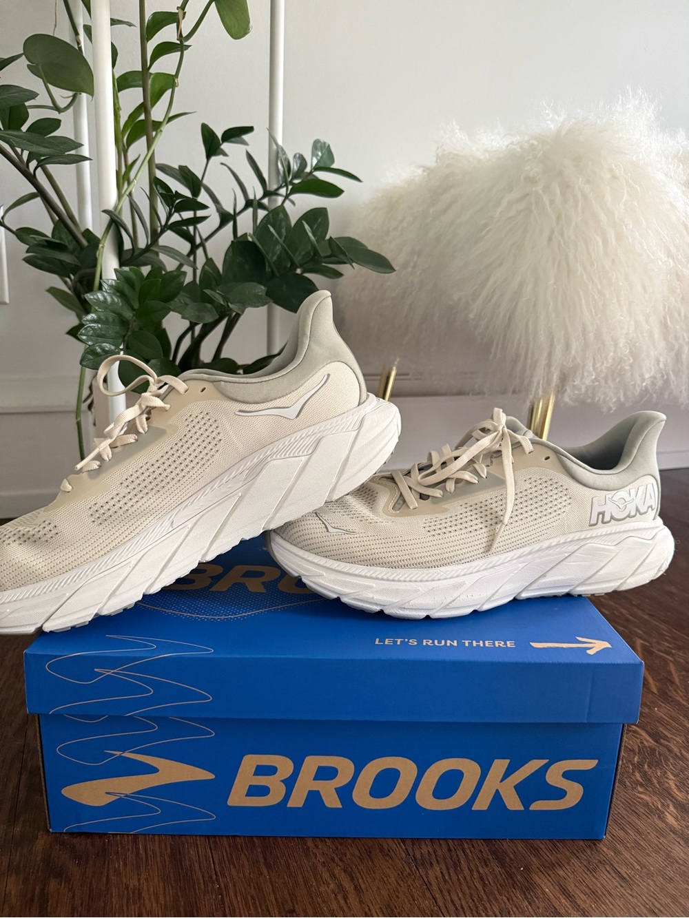 Hoka Cream/Off-White Running Shoes